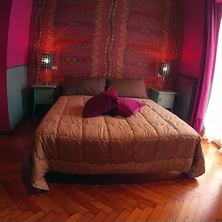 La Falconera Bed and breakfast